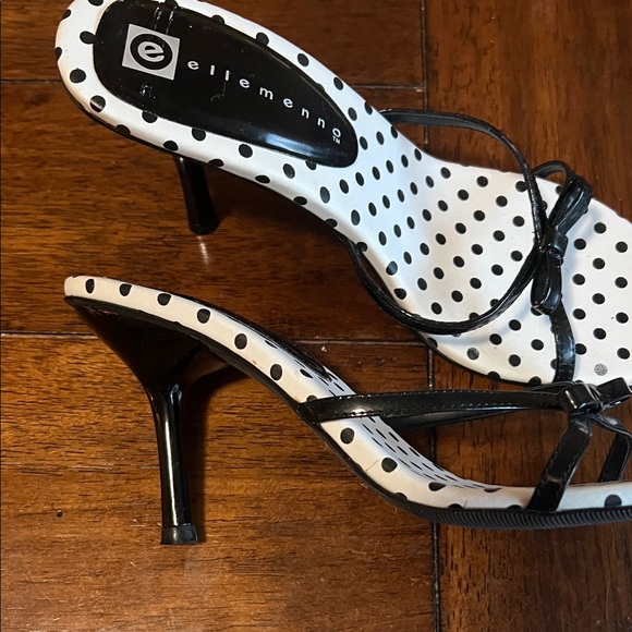 Ellemenno Polka Dot Sandals with Black Straps - Picture 5 of 8